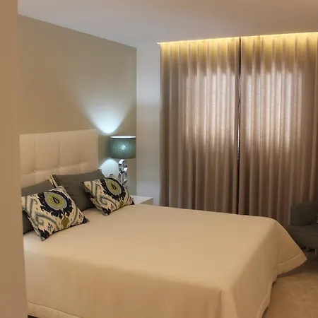 Morning Cascade Carvoeiro (Lagoa)