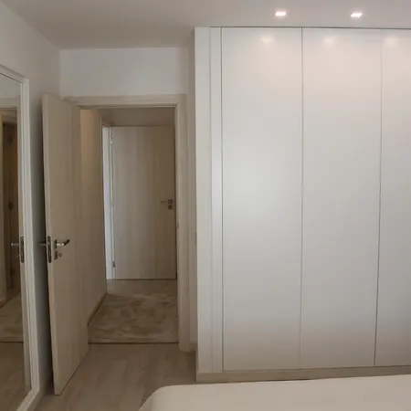 Morning Cascade Apartment *